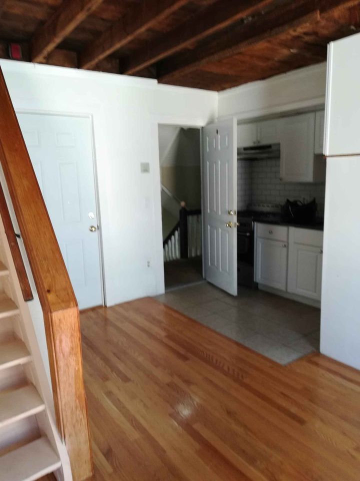 One bedroom one bathroom for rent in Quincy, MA photo'