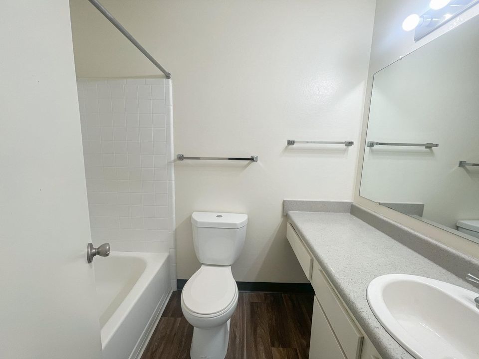 1 bed 1 bath Flat photo'