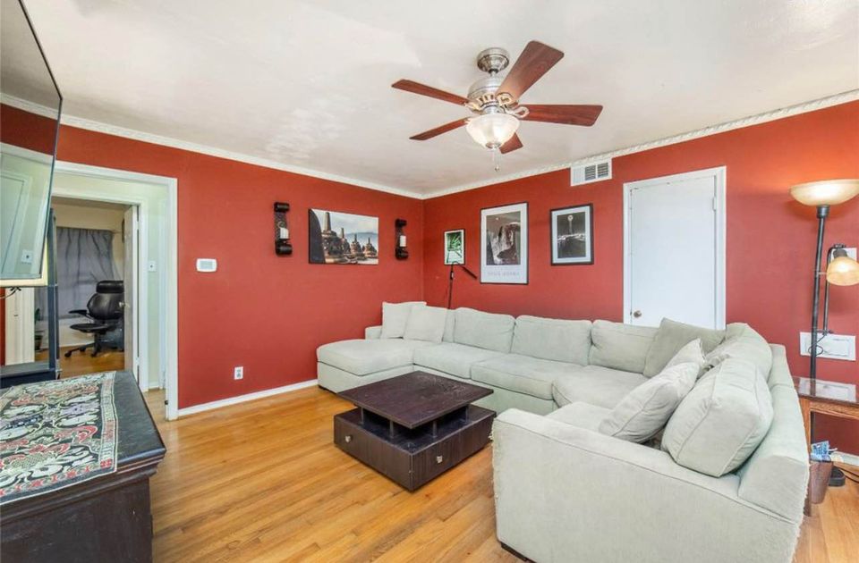 1 Bed 1 Bath - Townhouse photo'