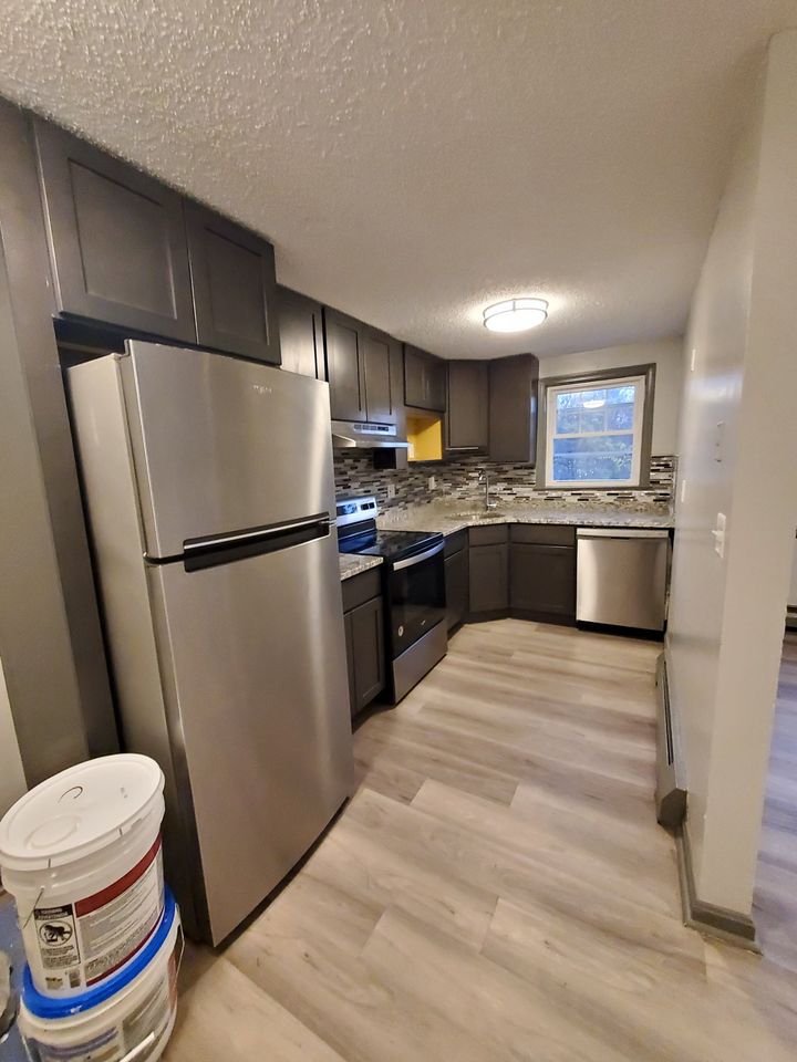 2 Beds 1 Bath Apartment