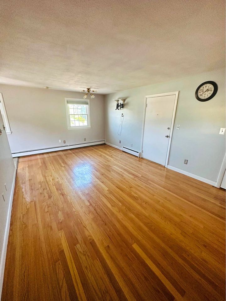 2 Beds 1 Bath - Apartment