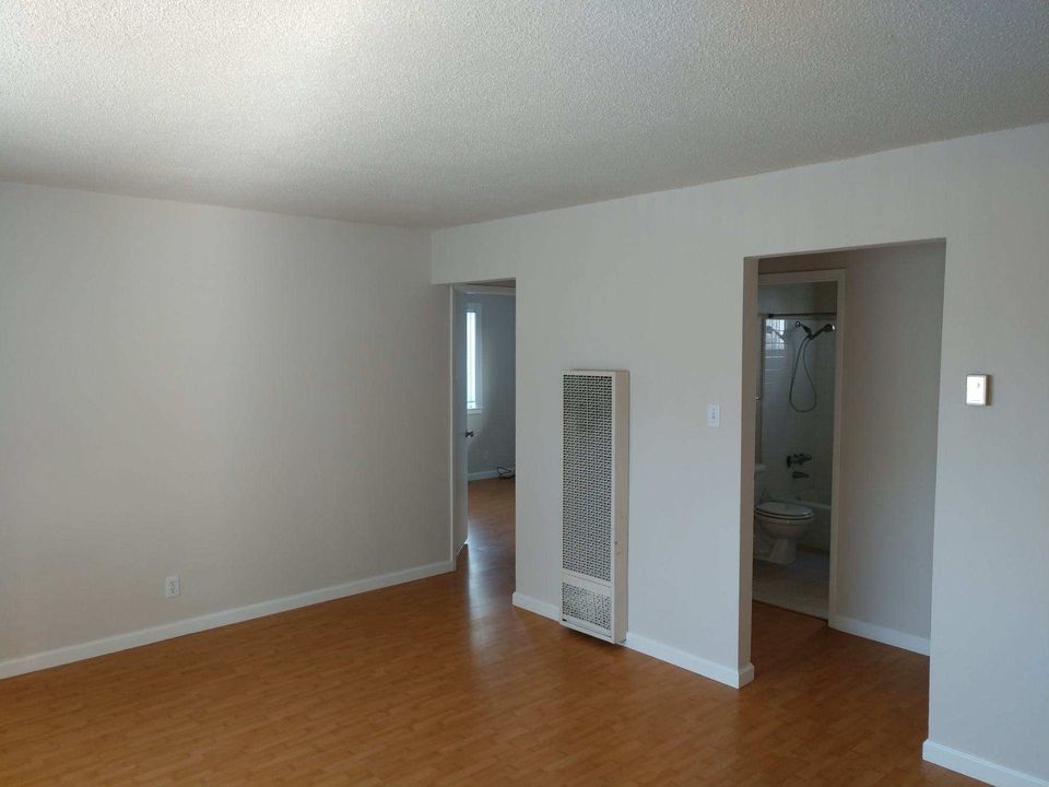 2 Beds 1 Bath Apartment photo'