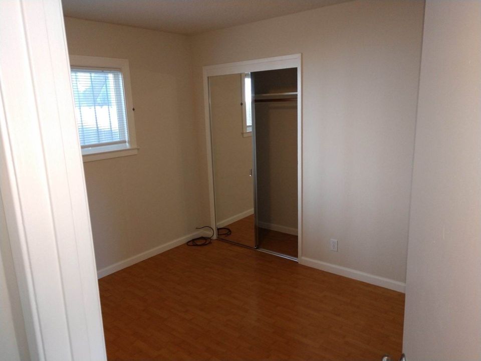 2 Beds 1 Bath Apartment photo'