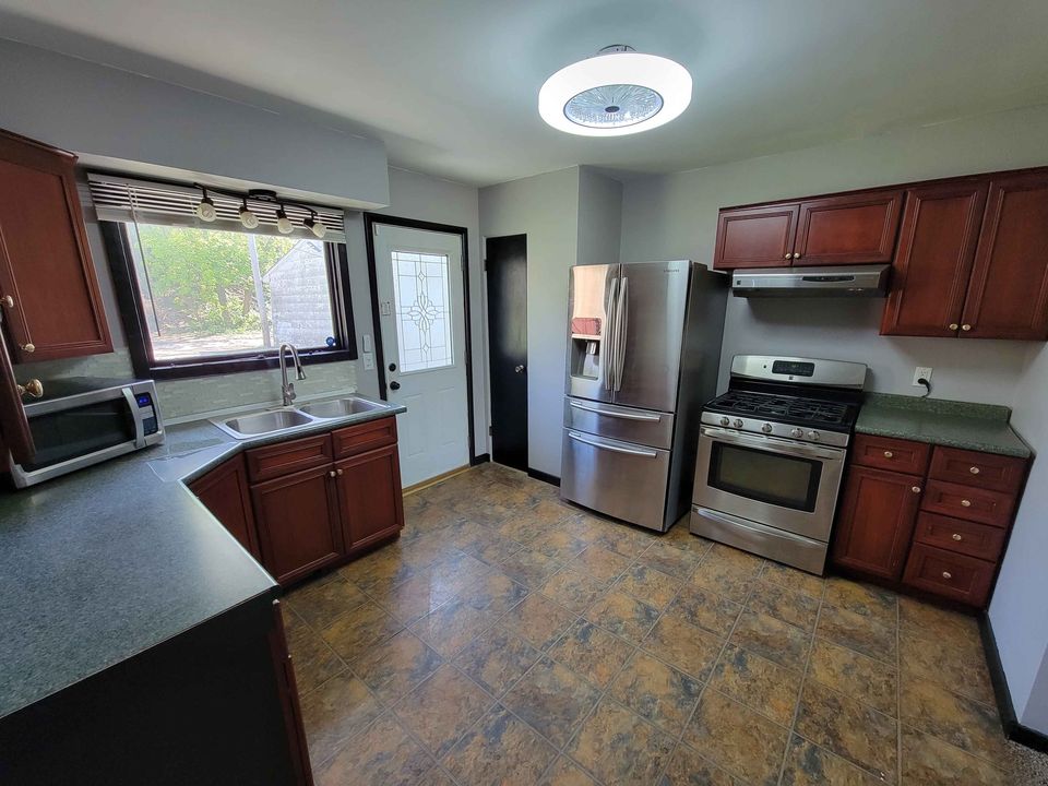 2 Beds 1 Bath - Apartment photo'