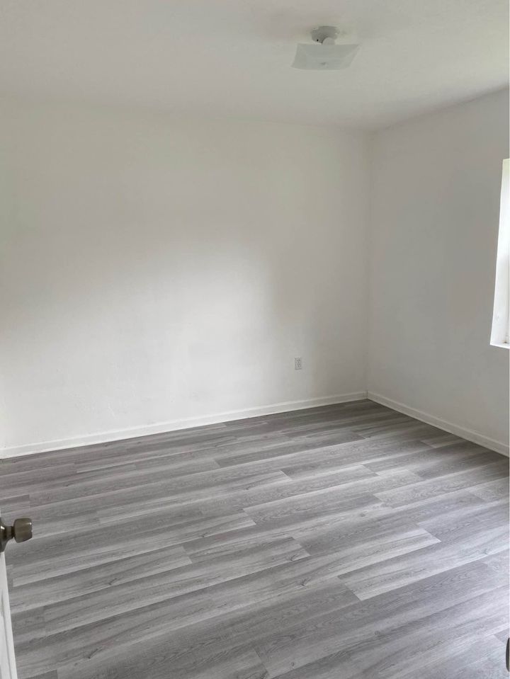 2 Beds 1 Bath - House photo'