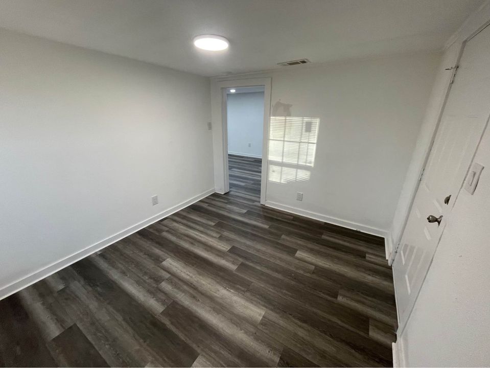 2 Beds 1 Bath House photo'