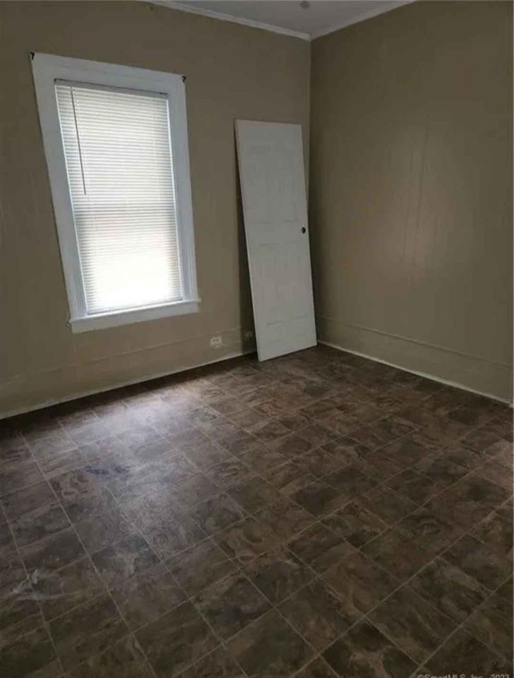 2 Beds 1 Bath - House photo'