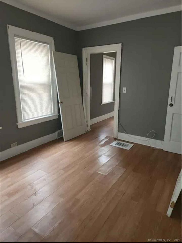 2 Beds 1 Bath - House photo'