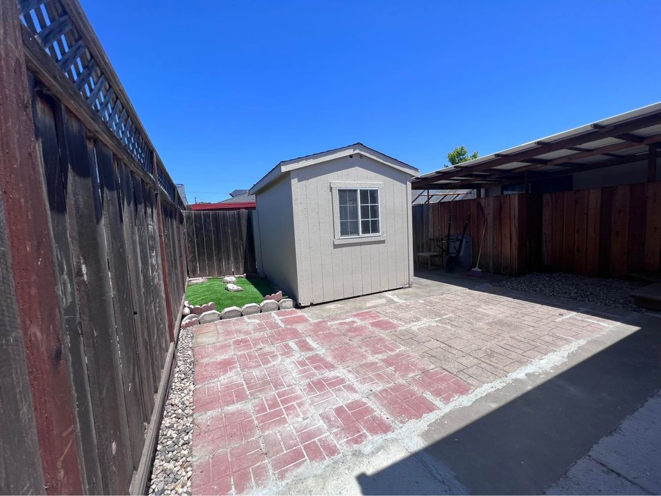 2 Beds 1 Bath - House photo'