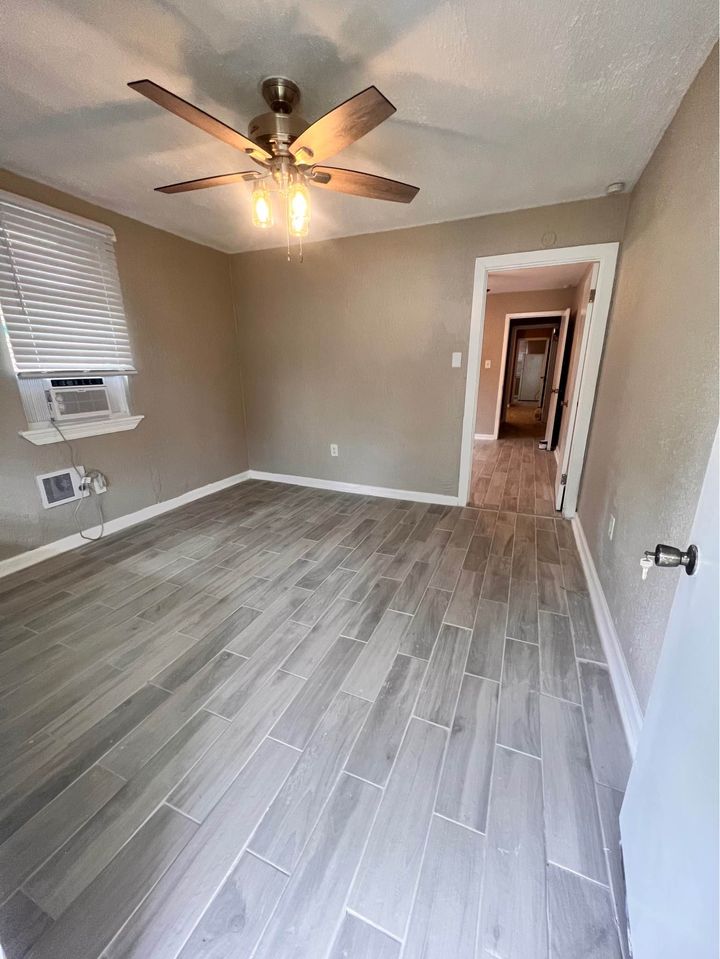 2 Beds 1 Bath Townhouse photo'