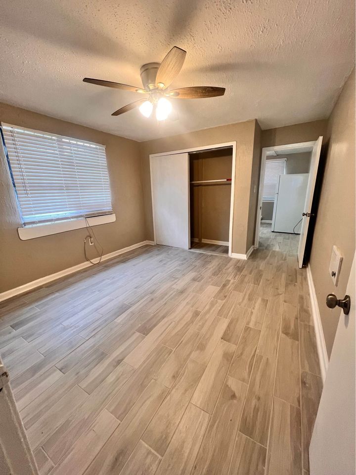 2 Beds 1 Bath Townhouse photo'