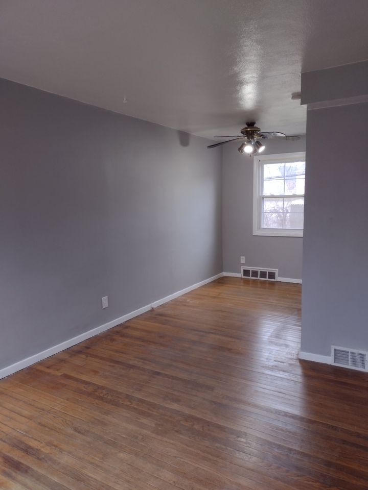 2 Beds 1 Bath Townhouse photo'