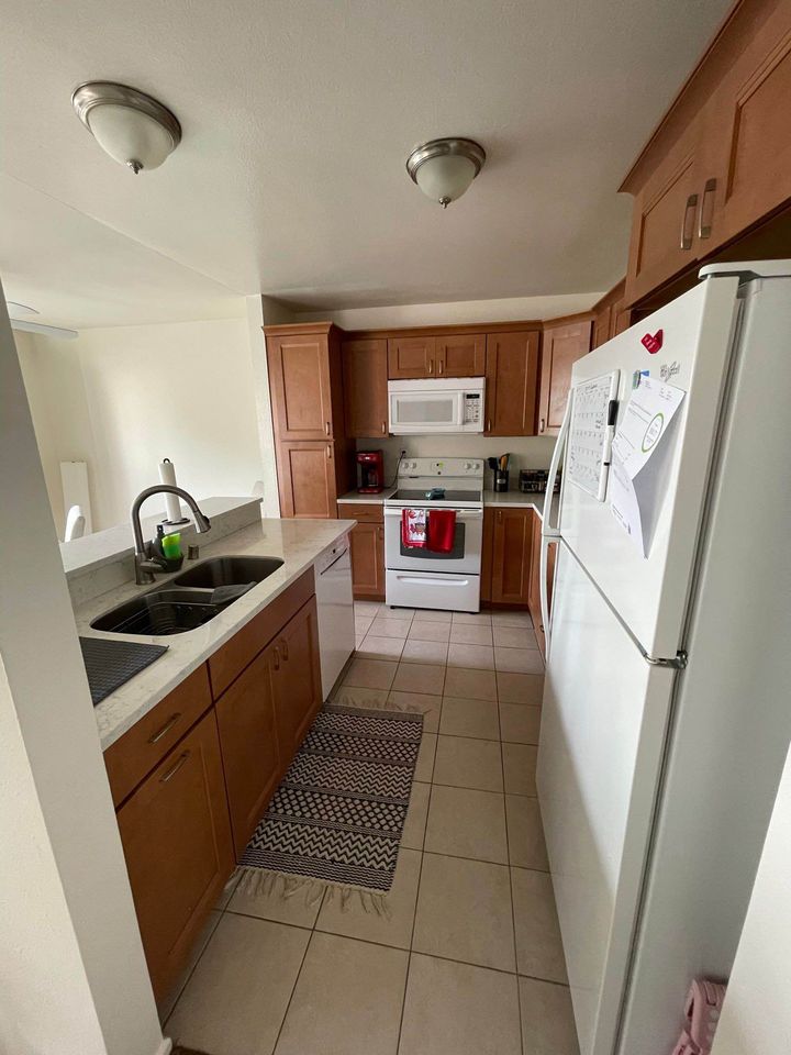 2 Beds 2 Baths - Apartment - 6