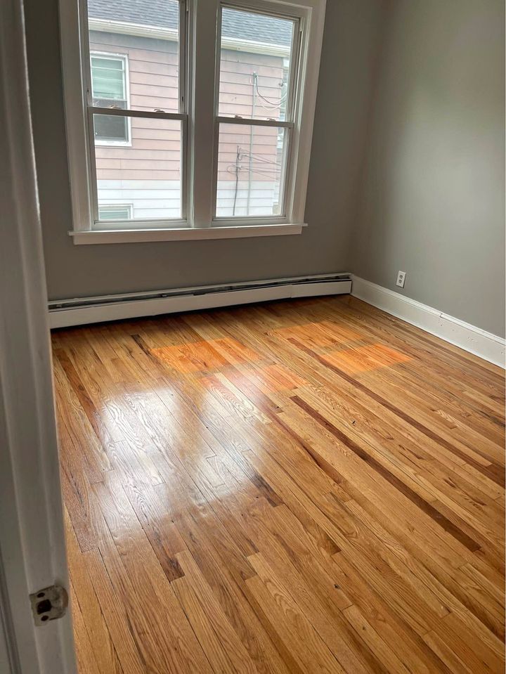 3 Beds 1 Bath - Apartment