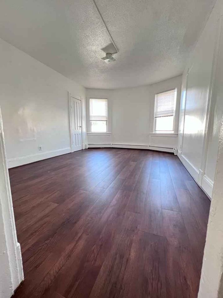 3 Beds 1 Bath - Apartment photo'