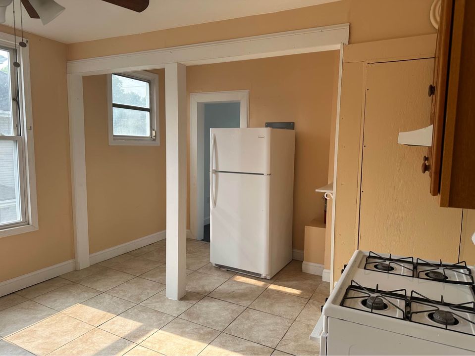 3 Beds 1 Bath - Apartment photo'