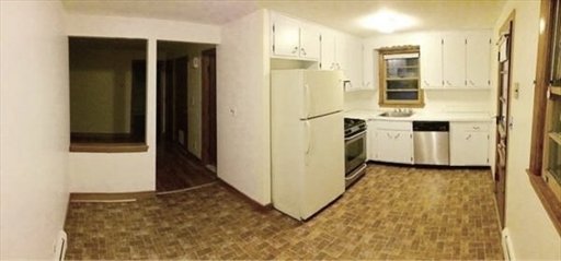 3 Beds 1 Bath Apartment - 4