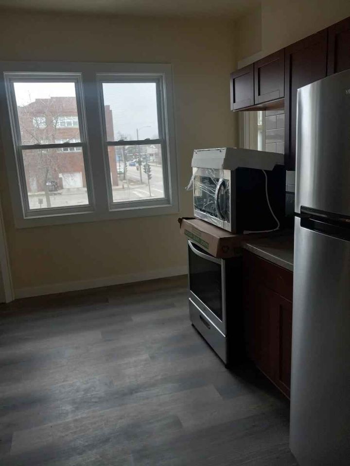 3 Beds 1 Bath - Apartment photo'