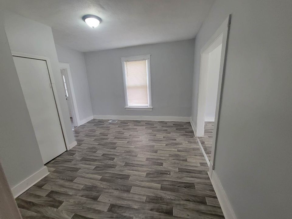 3 Beds 1 Bath - House photo'