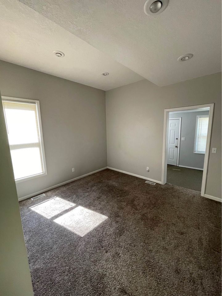 3 Beds 1 Bath - House photo'