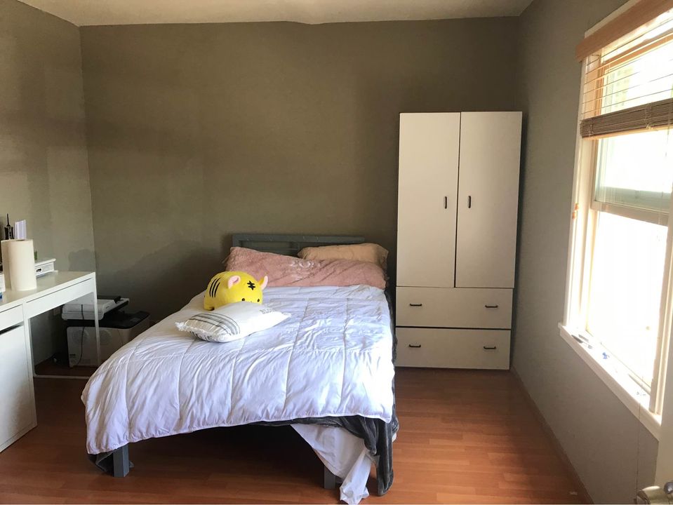 3 Beds 1 Bath - House photo'