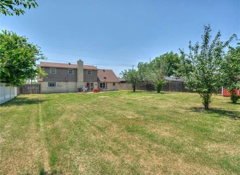 3 Beds 2 Baths - House photo'