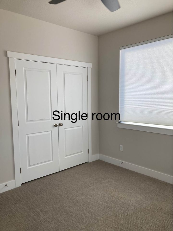 Private Room For Rent photo'