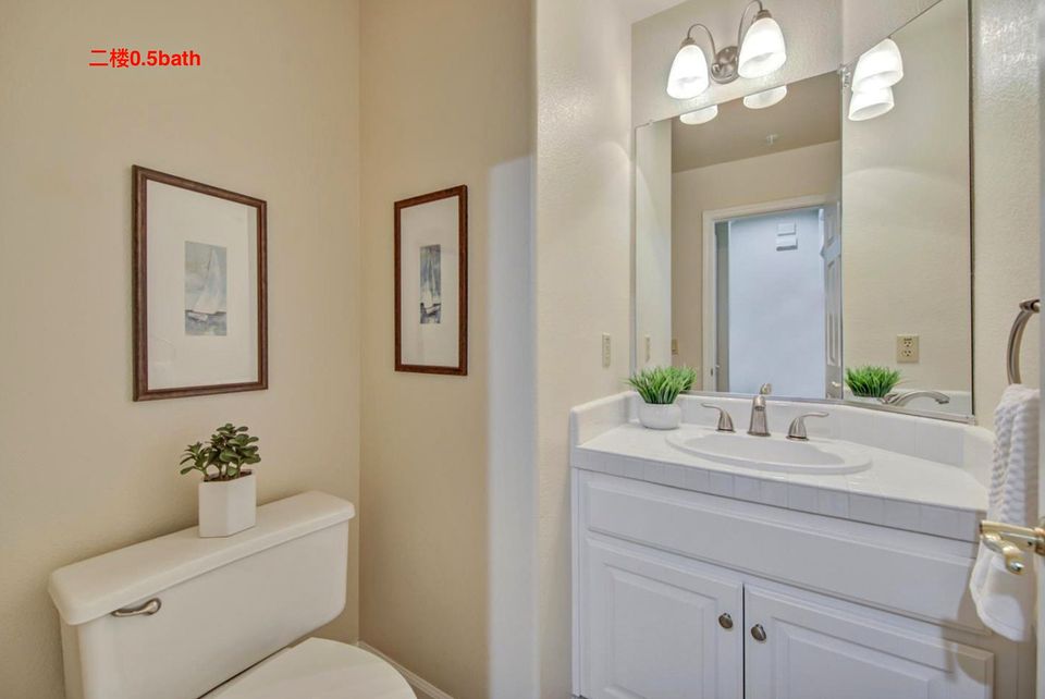 1 Bed 0.75 Baths Townhouse