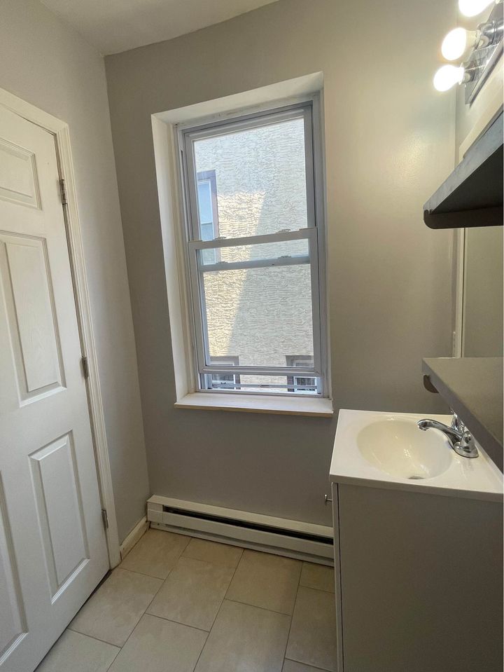 1 Bed 1 Bath - Apartment photo'