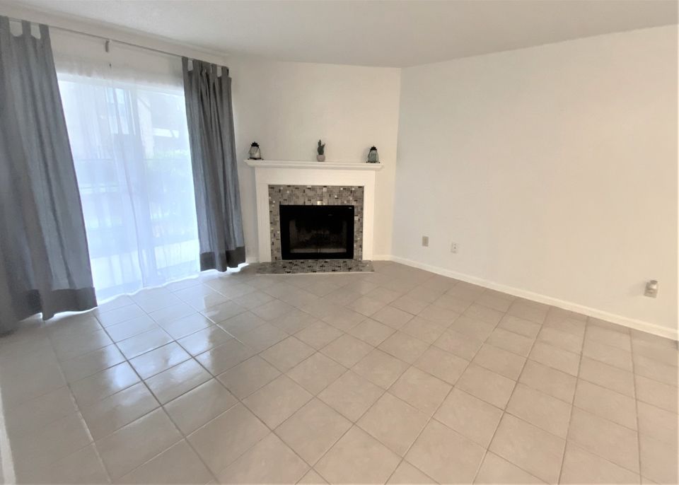 1 Bed 1 Bath Townhouse photo'