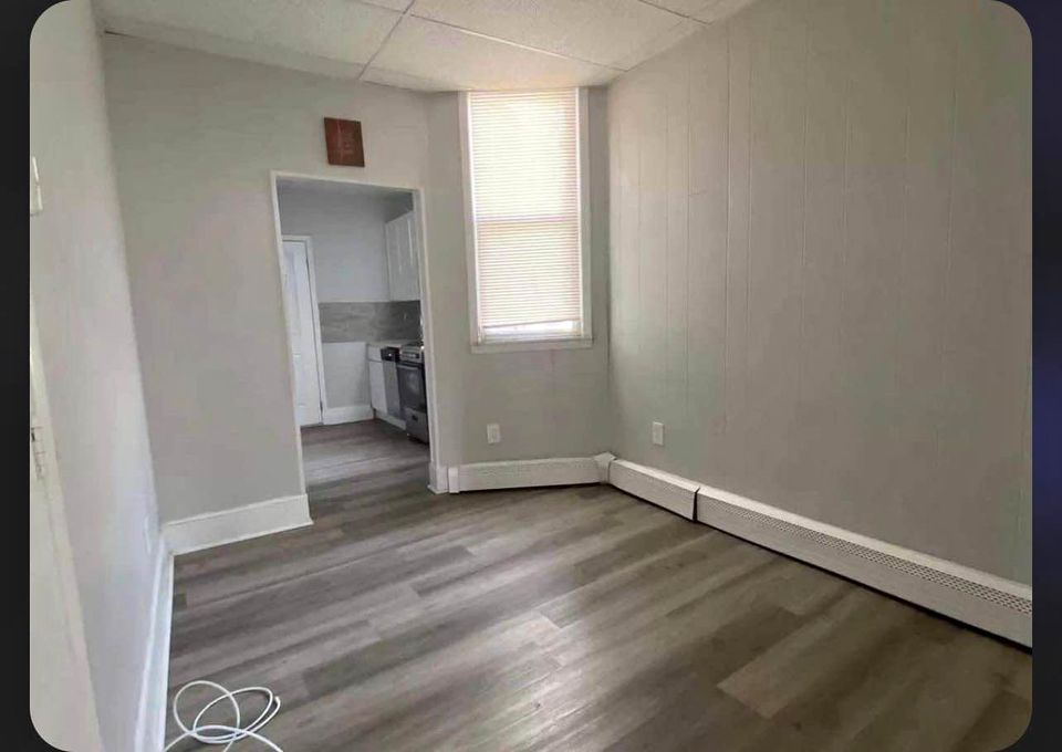 2 Beds 1 Bath - Apartment