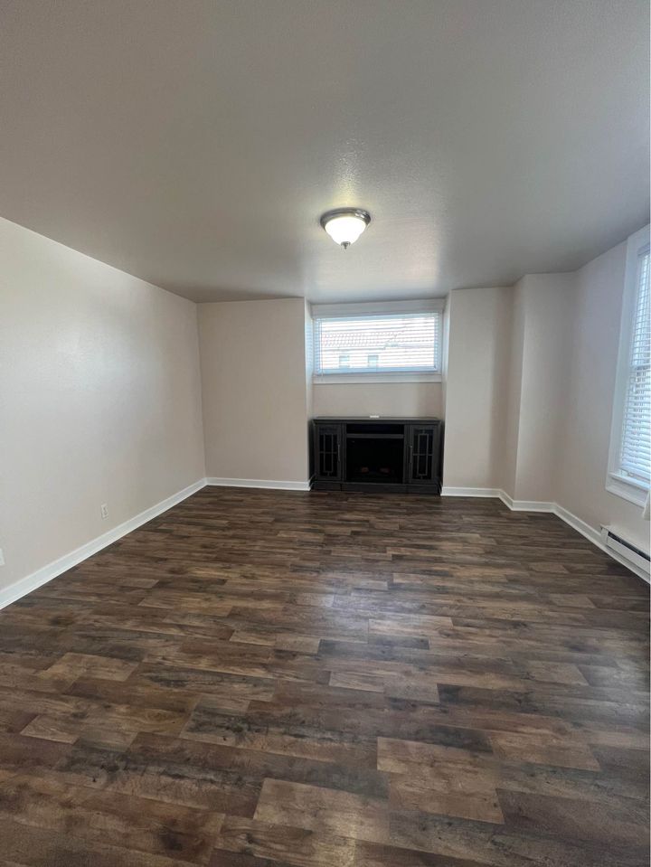 2 Beds 1 Bath Apartment - 16