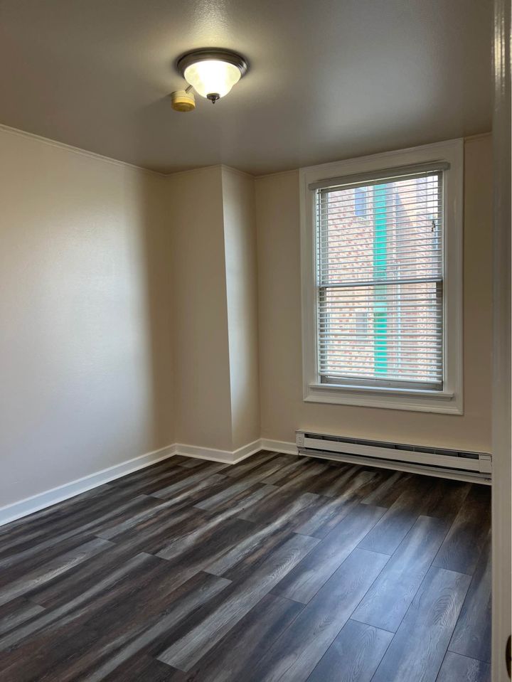 2 Beds 1 Bath Apartment photo'