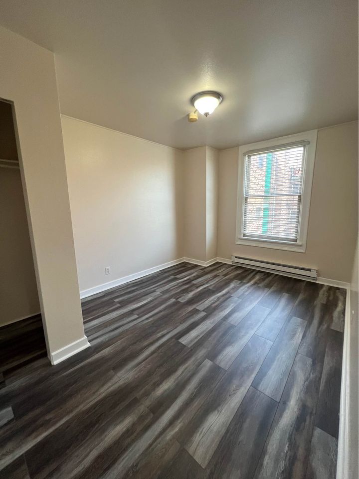 2 Beds 1 Bath Apartment photo'