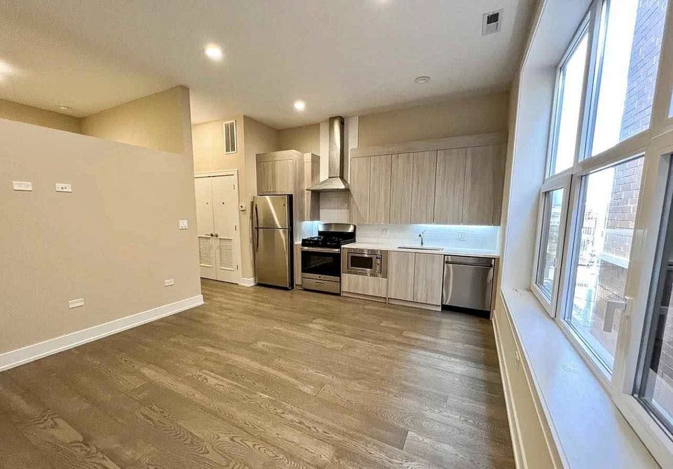 2 Beds 1 Bath - Apartment