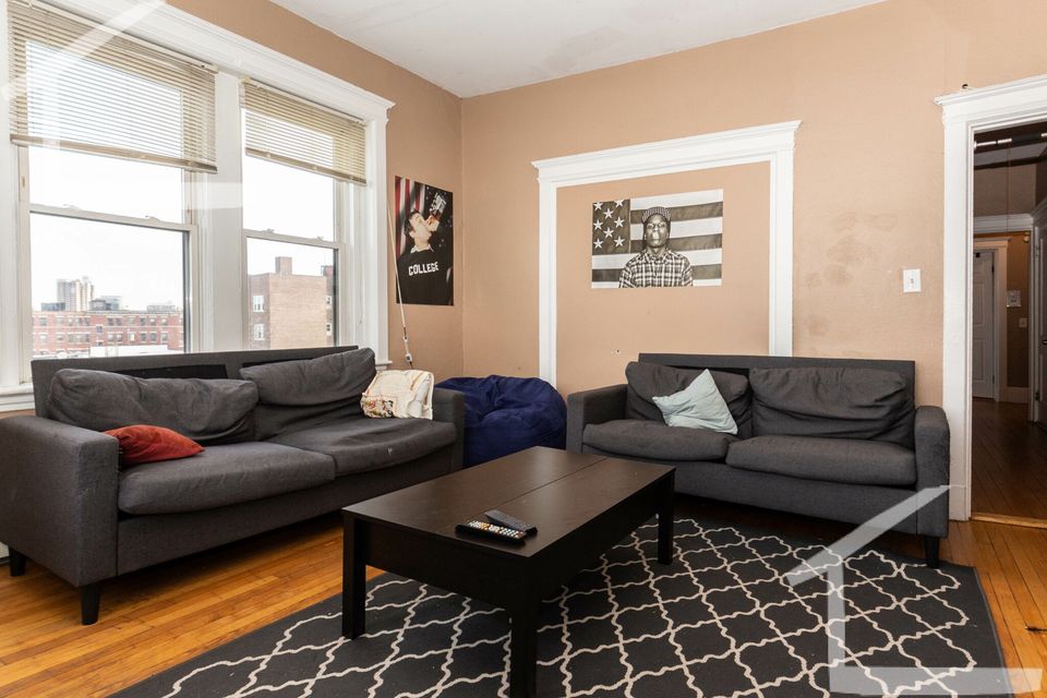 2 Beds 1 Bath Apartment photo'