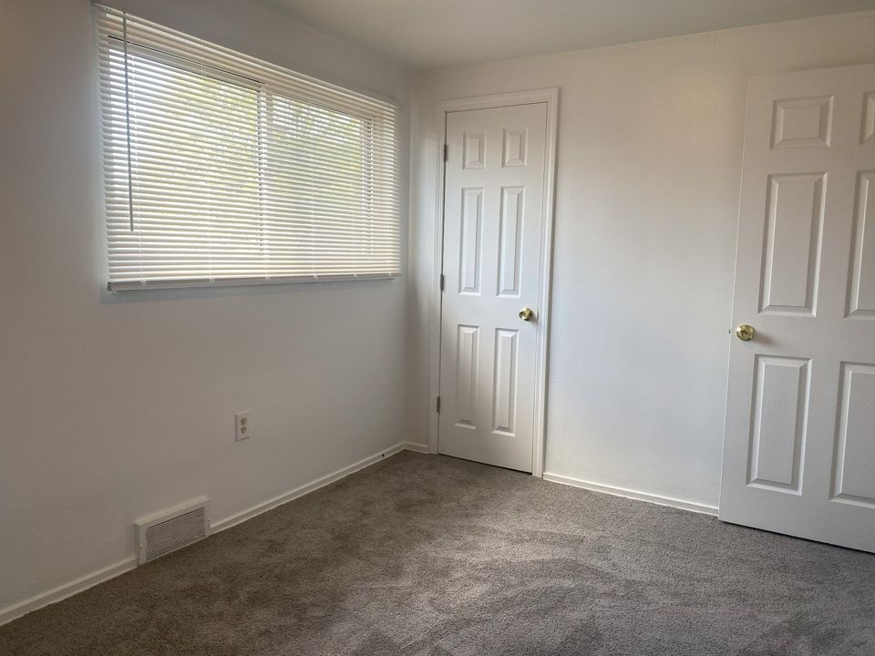 2 Beds 1 Bath Apartment photo'