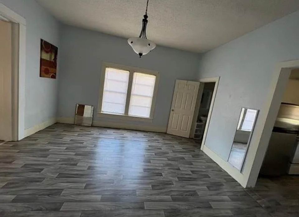 2 Beds 1 Bath - Apartment photo'