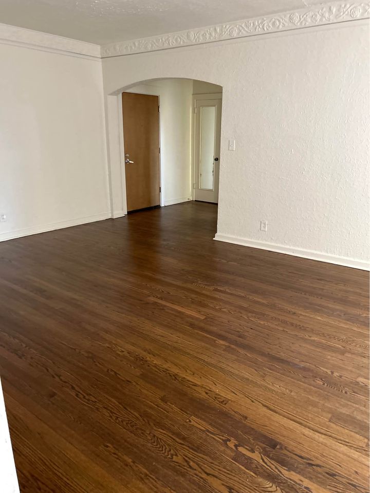 2 Beds 1 Bath - Apartment - 12