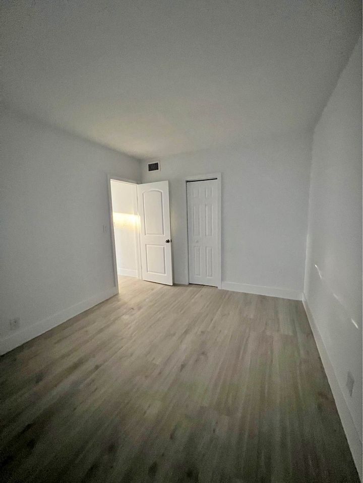 2 Beds 1 Bath - Apartment