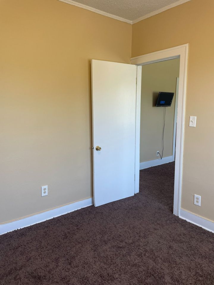 2 Beds 1 Bath Apartment photo'