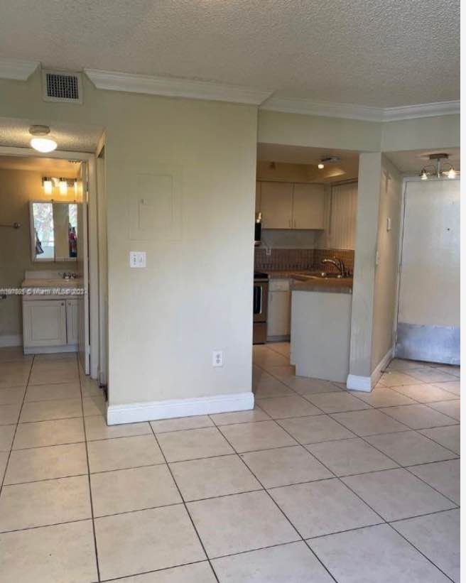 2 Beds 1 Bath - Apartment photo'