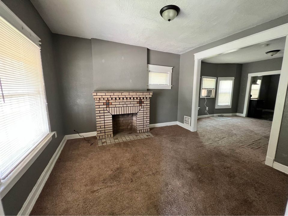 2 Beds 1 Bath - House photo'