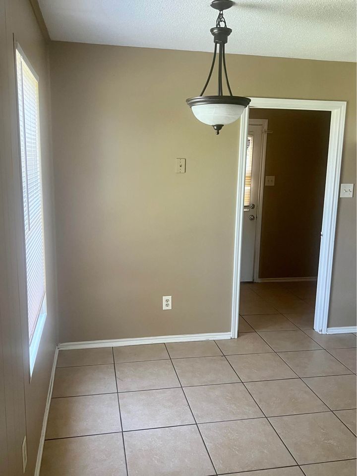 2 Beds 1 Bath - House photo'