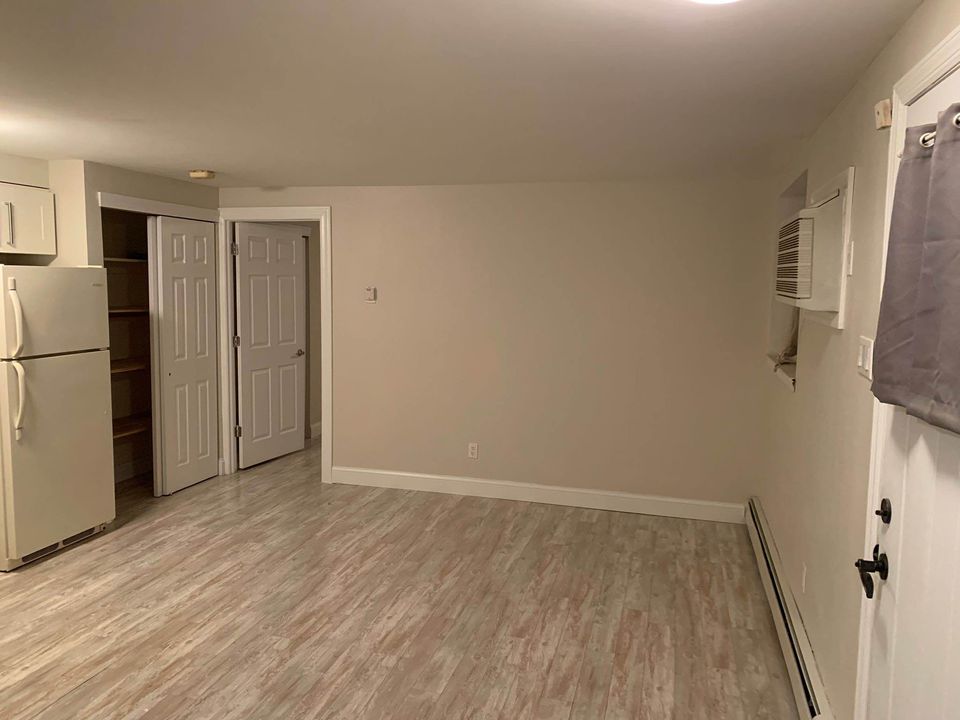 2 Beds 1 Bath - Townhouse photo'