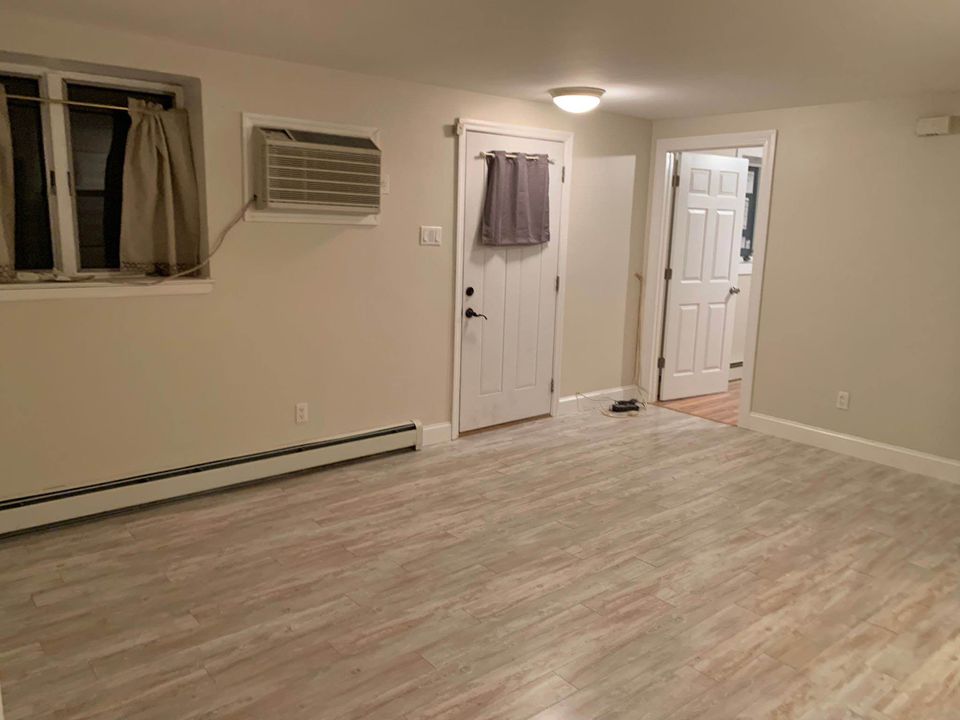 2 Beds 1 Bath - Townhouse photo'