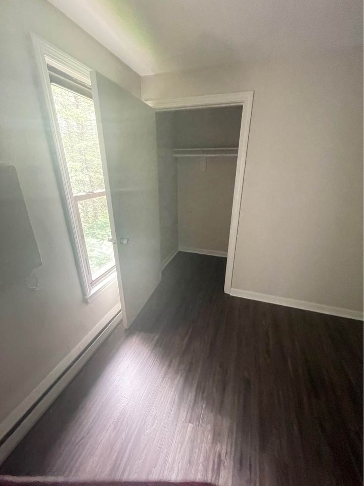 2 Beds 1 Bath - Townhouse photo'