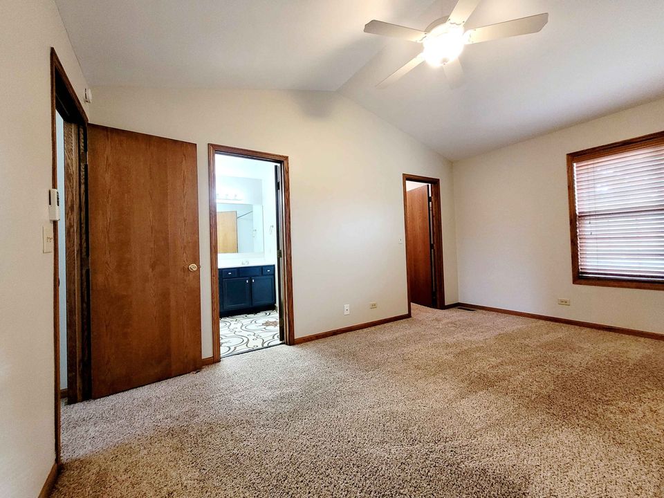 2 Beds 2.5 Baths - Townhouse photo'