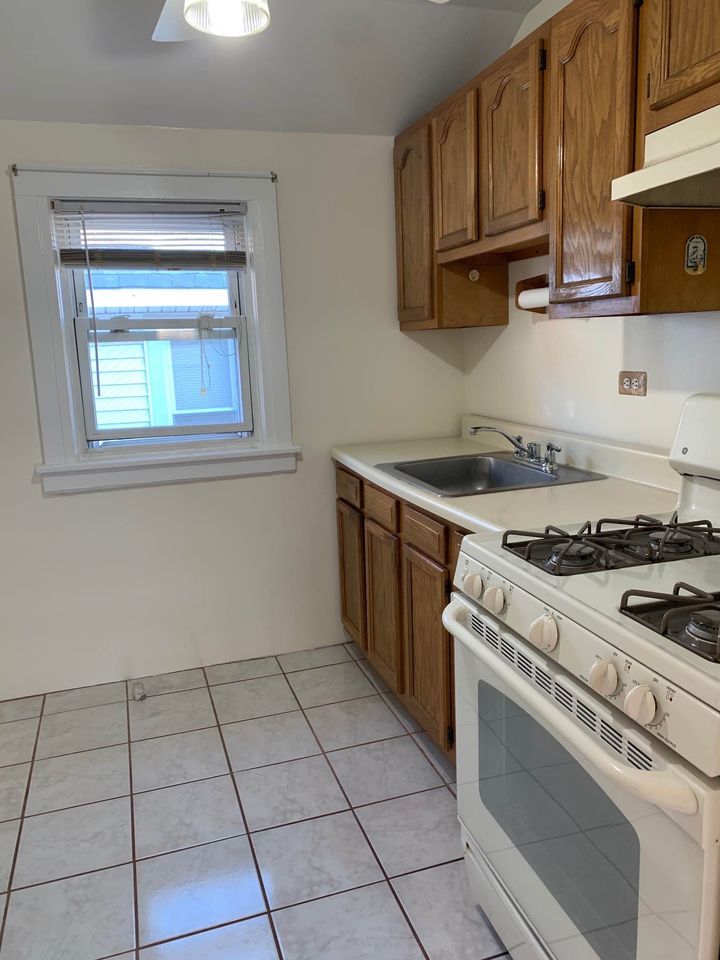 3 Beds 1 Bath - Apartment photo'