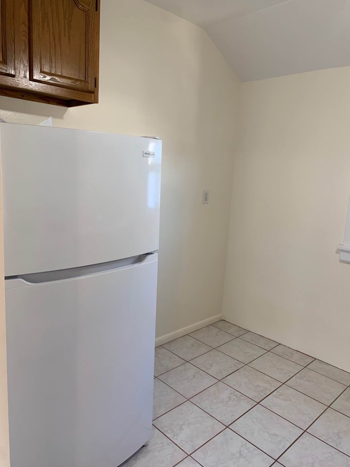 3 Beds 1 Bath - Apartment photo'